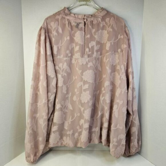 Torrid Floral Long Sleeve Blouse Chiffon Clip Bubble Hem Pink Size 3 3X 22-24 - Picture 3 of 11